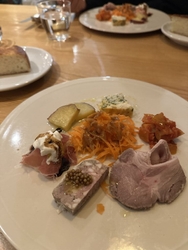 ディナーで利用...