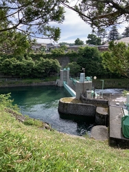 「中禅寺湖」と...