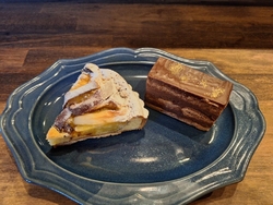 美味しいケーキ...