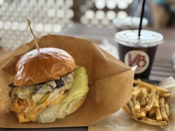 オープン10分...