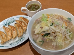 休日のお昼に伺...