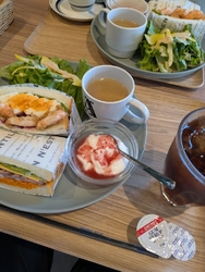 モーニングを探...