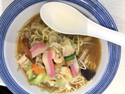 お昼に長崎ちゃ...