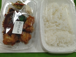 またまた、お昼...