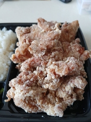 散歩してお昼に...