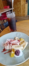 近くでランチの...