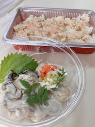 山あげ会館前で...