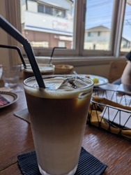 ランチに行って...