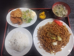 お昼のランチに...
