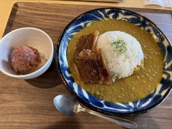 沖縄感満載の店...