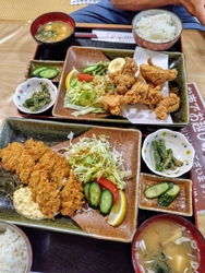 日曜のお昼、お...