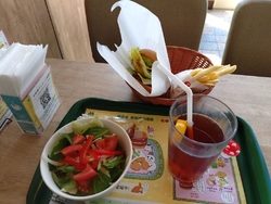 14時頃来店。...