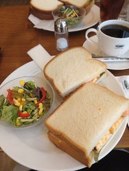 友人と軽くラン...