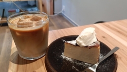 散歩しながら発...