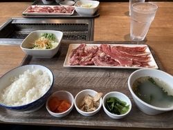 初訪問です。平...