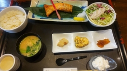 ランチで伺いま...