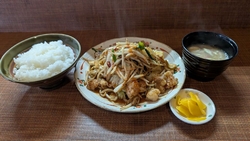 ランチ営業始ま...