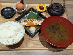 お昼は宇都宮駅...