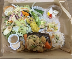 テイクアウトで...