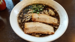 今回も背脂黒と...