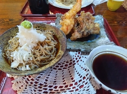 情報誌の記事に...