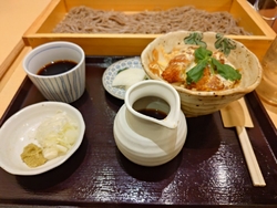お昼に、へんこ...