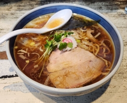 朝早く目が覚め...