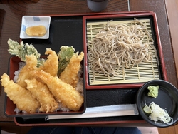 大きなかき揚げ...