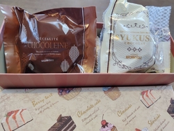 手土産に焼菓子...