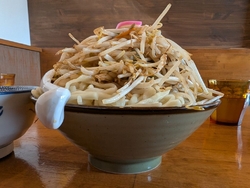 ラーメンに乗っ...
