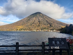 中禅寺湖をハイ...