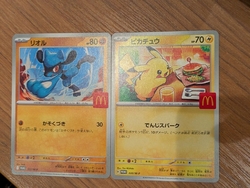 今日はフードコ...