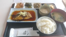 開店10分前に...