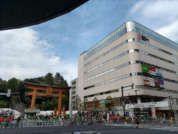 この日は大通り...