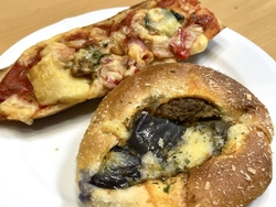 ピザやソーセー...