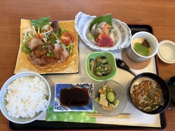 予約してランチ...