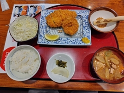ランチのヒレロ...