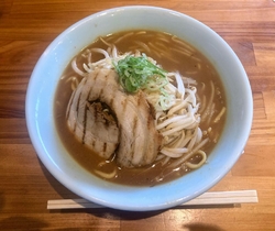 初訪問です。赤...