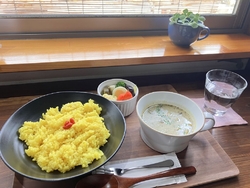 三連休の真ん中...