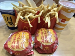夜マックで、「...
