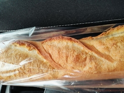 バゲットが購入...