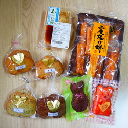 近くの甘味処に...