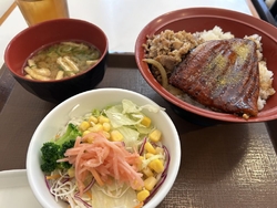 暑い夏でした、...