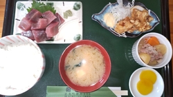 ちょうどお昼時...