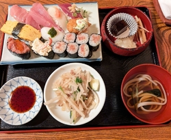 ランチに食べに...