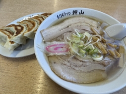 ラーメンと餃子...