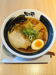 夕食を食べに行...