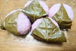 特別招待会に伺...