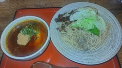 カレーつけ麺を...