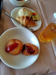 ランチビュッフ...
